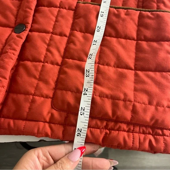 Beatha Women's Red Quilted Utility Jacket - Picture 9 of 10